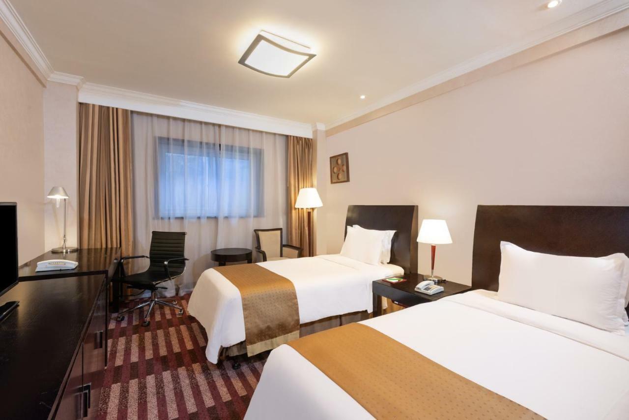 Downtown 4*